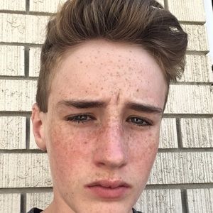 Meet your Posher, Julian